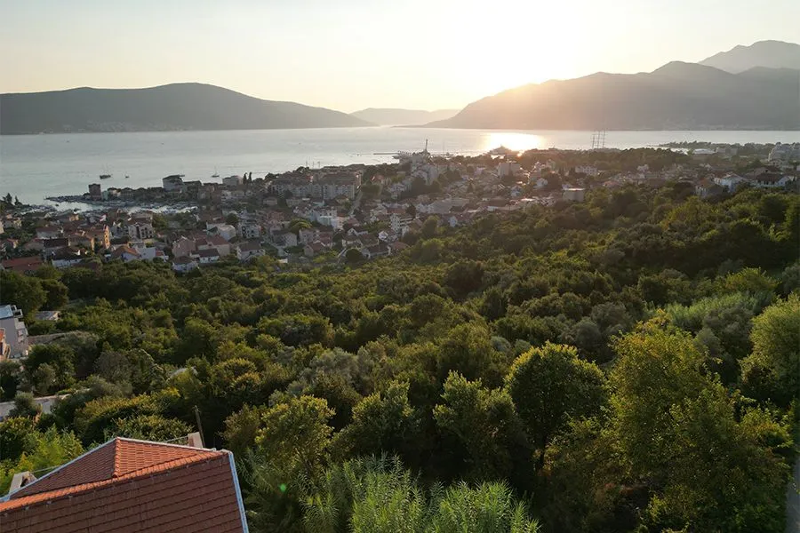 Prodaja, plac, 2300m², Tivat, Crna Gora