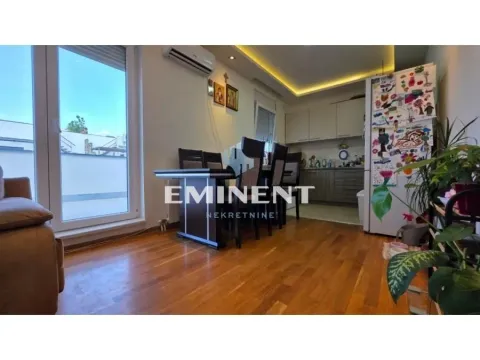 Prodaja, trosoban stan, 90m², Cvetkova Pijaca, Zvezdara Sve Podlokacije - image 3