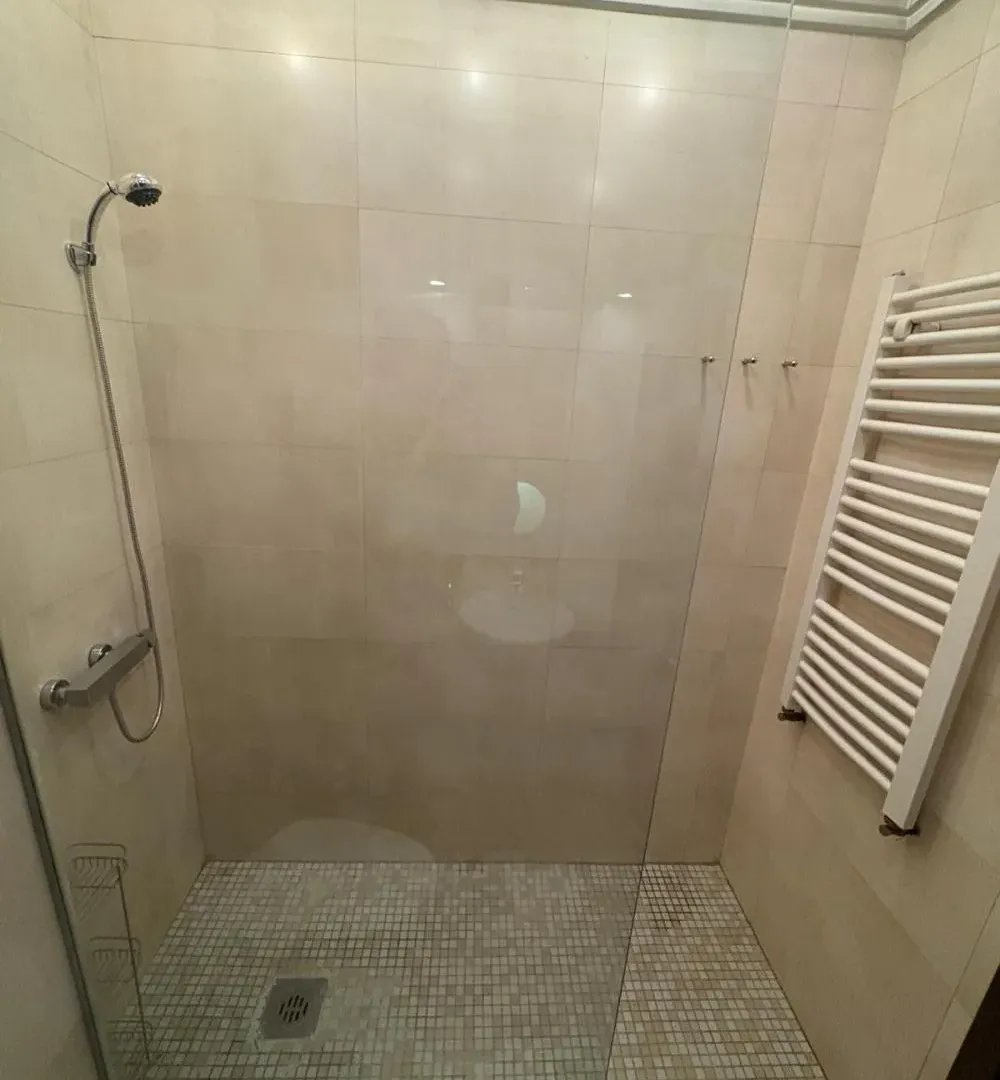 Izdavanje, dvosoban stan, 64m², Vračar Hram, Vračar Sve Podlokacije