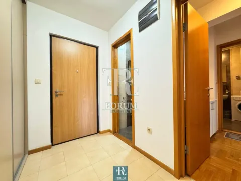 Izdavanje, dvosoban stan, 70m², Stari Aerodrom, Podgorica - image 5