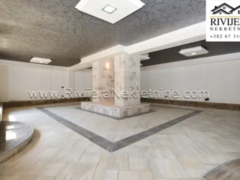 Prodaja, poslovni prostor, 102m², Centar, Herceg Novi - image 2