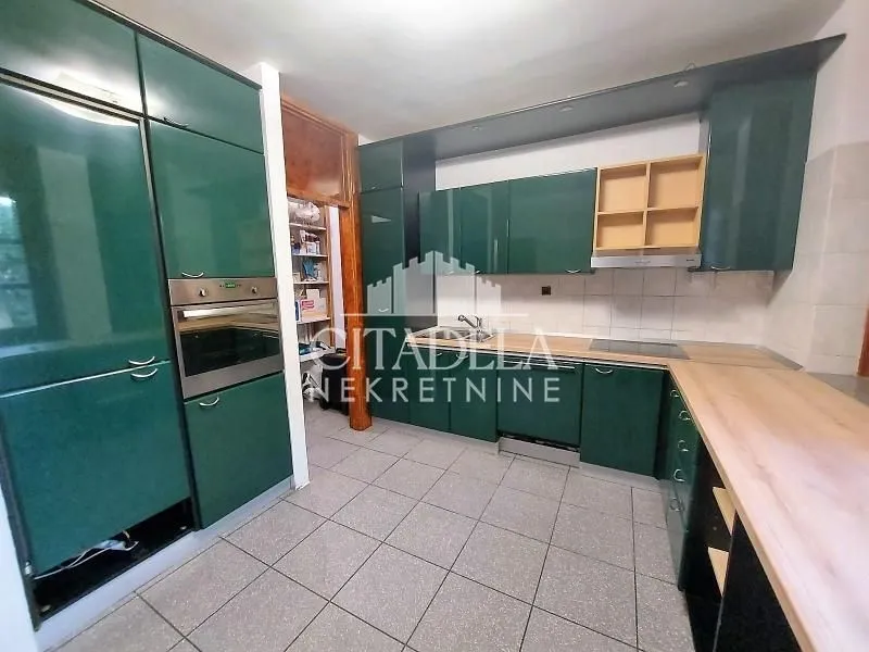 Rent, house, 400m², Savski Venac, Beograd