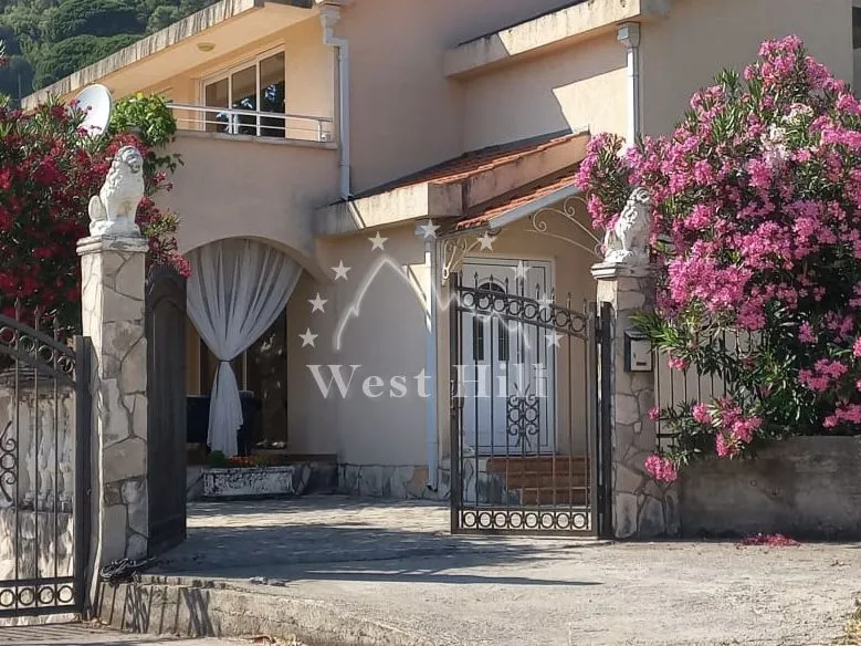Sale, house, 184m², Budva, Crna Gora