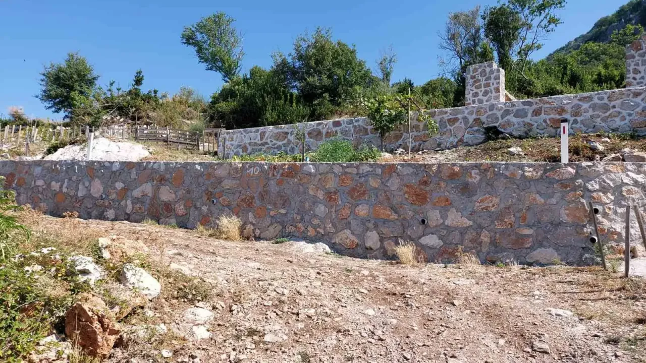 Sale, land lot, 500m², Bar, Crna Gora