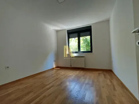 Izdavanje, dvosoban stan, 61m², Socijalno, Novi Sad Sve Podlokacije - image 7