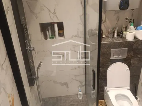 Izdavanje, stan, 158m², Senjak, Beograd - image 18