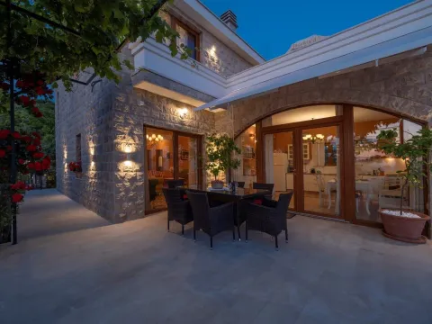 Sale, house, 200m², Zagora, Kotor - image 31