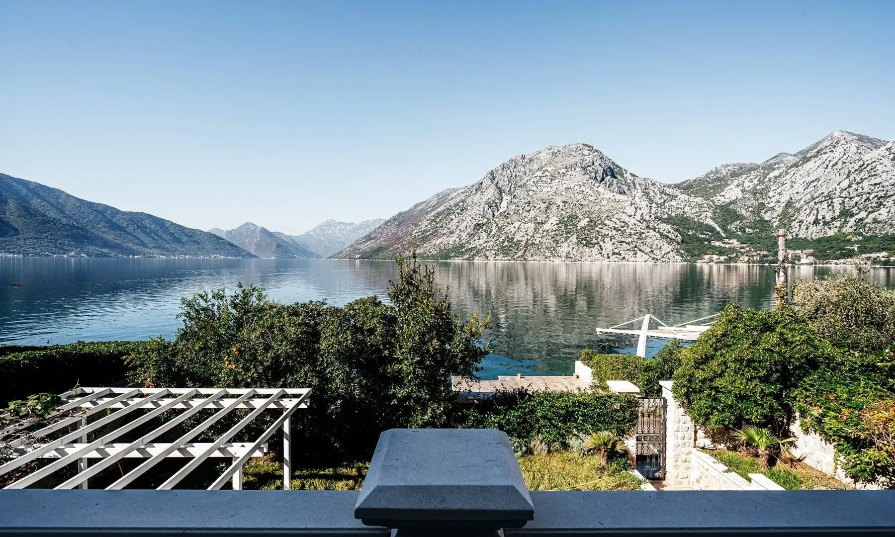 Rent, house, 491m², Ljuta, Kotor