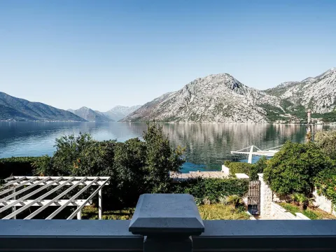 Izdavanje, kuća, 491m², Ljuta, Kotor - image 10