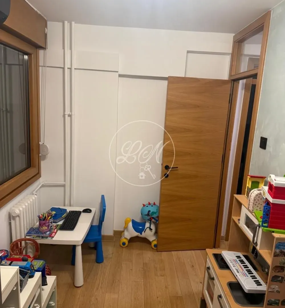 Sale, two bedroom apartment, 74m², Stari Grad, Beograd