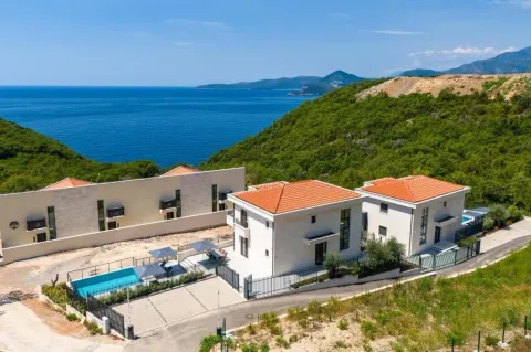 Rent, house, 318m², Reževići, Budva - image 4