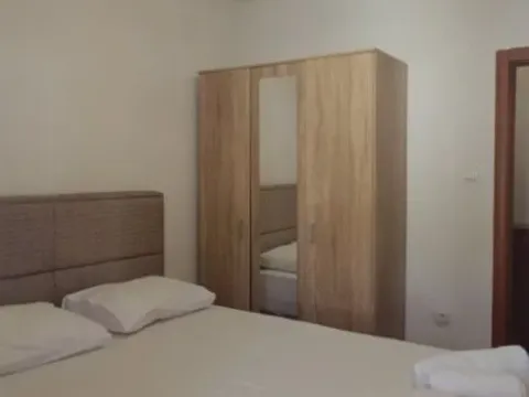 Izdavanje, dvosoban stan, 52m², Velji Vinogradi, Budva - image 6