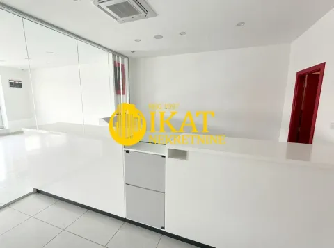 Sale, office space, 180m², Stari Grad, Beograd - image 2