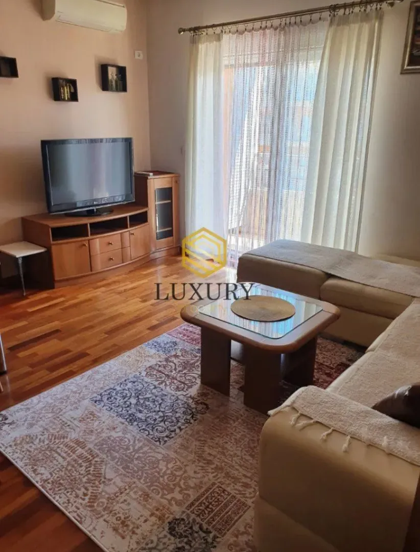 Rent, two bedroom apartment, 74m², City Kvart, Podgorica