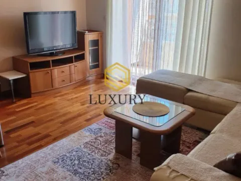 Izdavanje, dvosoban stan, 74m², City Kvart, Podgorica - image 10