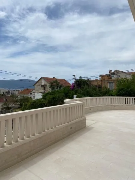 Sale, two bedroom apartment, 80m², Tivat, Crna Gora