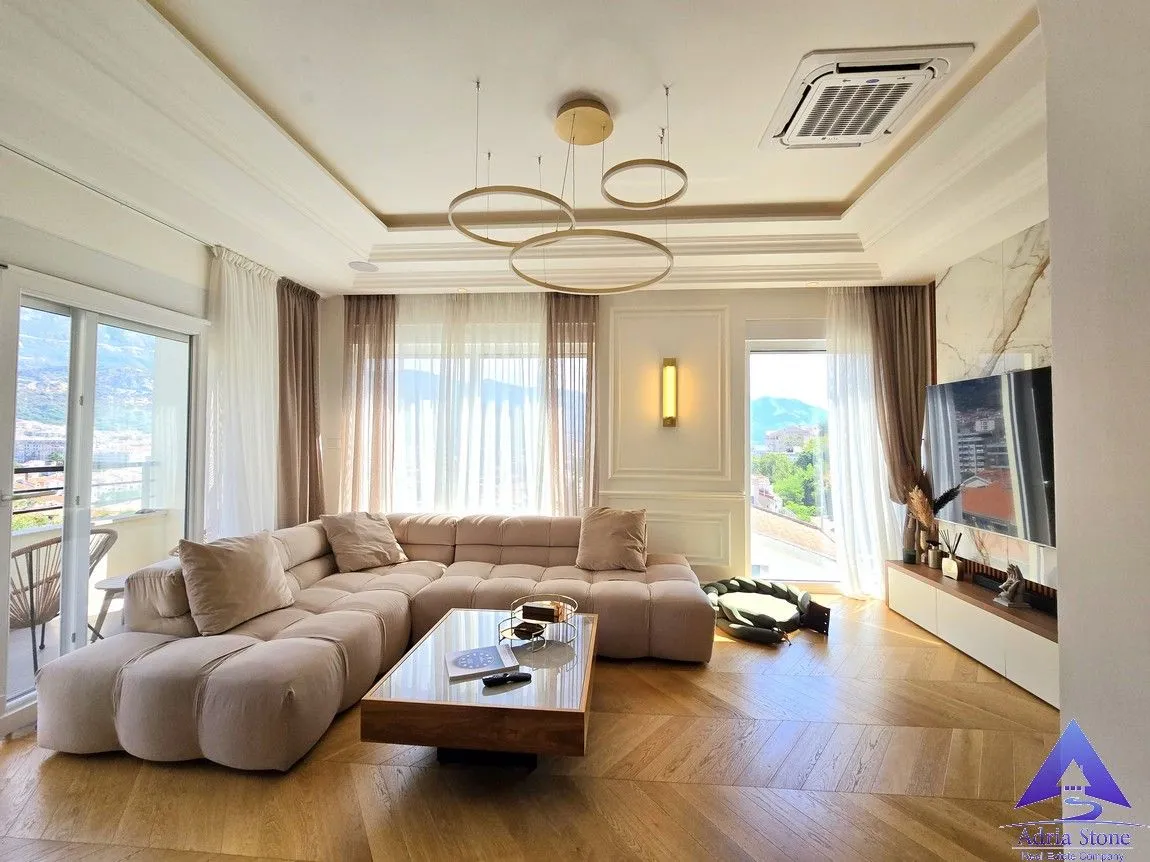 Prodaja, dvosoban stan, 77m², Budva, Crna Gora