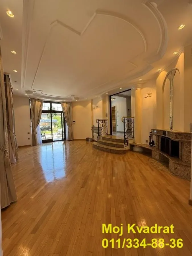 Rent, house, 312m², Voždovac Sve Podlokacije, Beograd