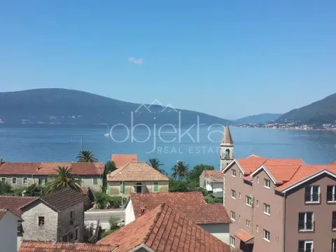 Rent, apartment, 115m², Tivat, Crna Gora - image 2