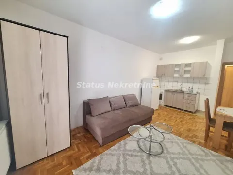 Izdavanje, garsonjera, 28m², Bulevar Oslobodjenja, Novi Sad Sve Podlokacije - image 2