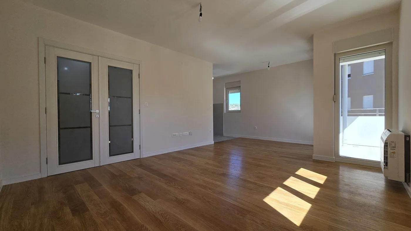 Rent, three bedroom apartment, 93m², Central Point, Podgorica