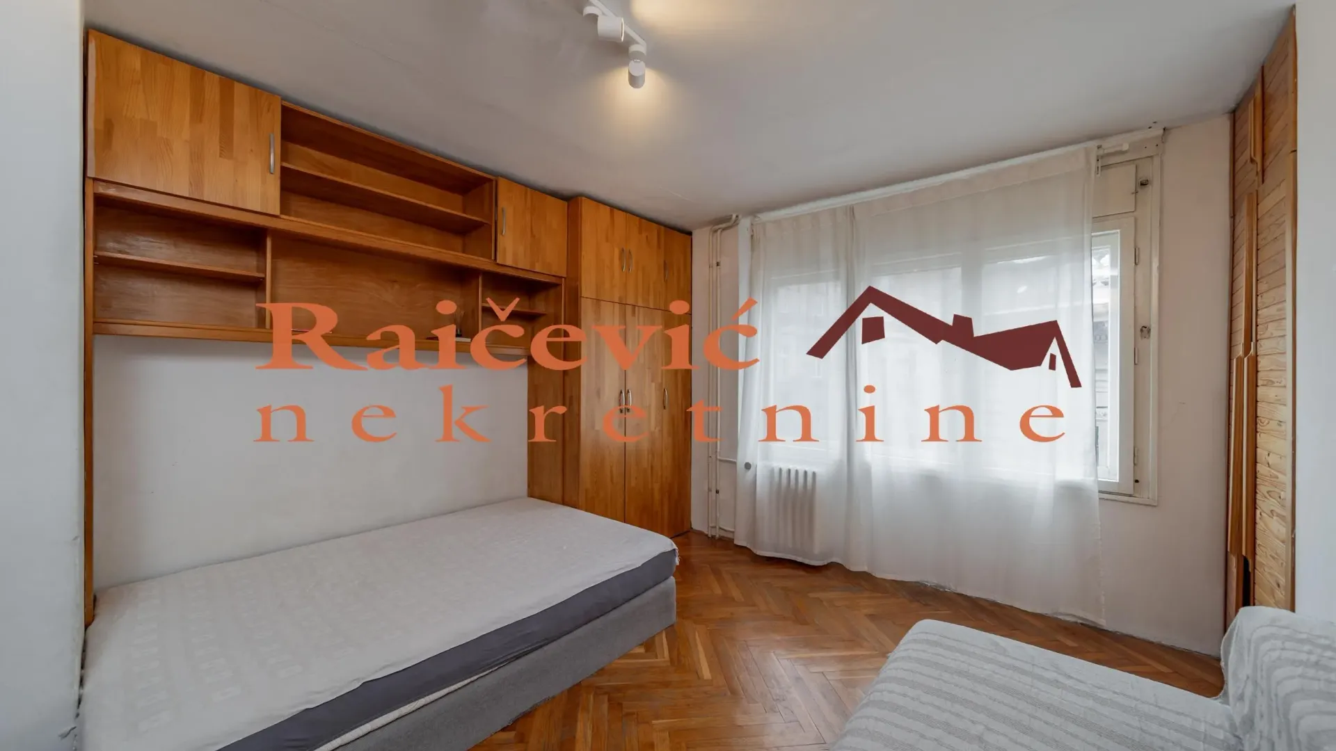 Sale, three bedroom apartment, 68m², Stari Grad, Beograd