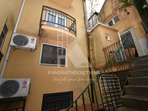 Prodaja, kuća, 217m², Centar, Podgorica - image 3