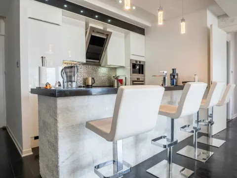 Sale, two bedroom apartment, 104m², Tre Canne, Budva - image 8