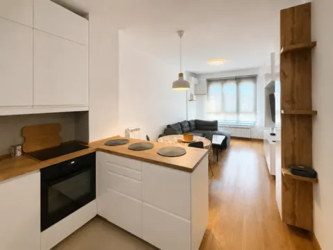 Izdavanje, četvorosoban stan, 90m², Fon (Fon - Bilećka), Voždovac Sve Podlokacije - image 6