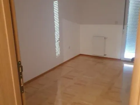 Izdavanje, četvorosoban stan, 116m², Palilula, Niš - image 7