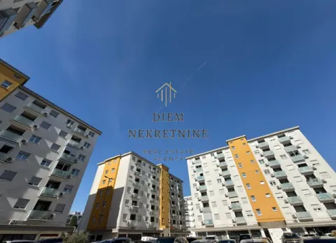 View of residential buildings from the exterior. - image 13