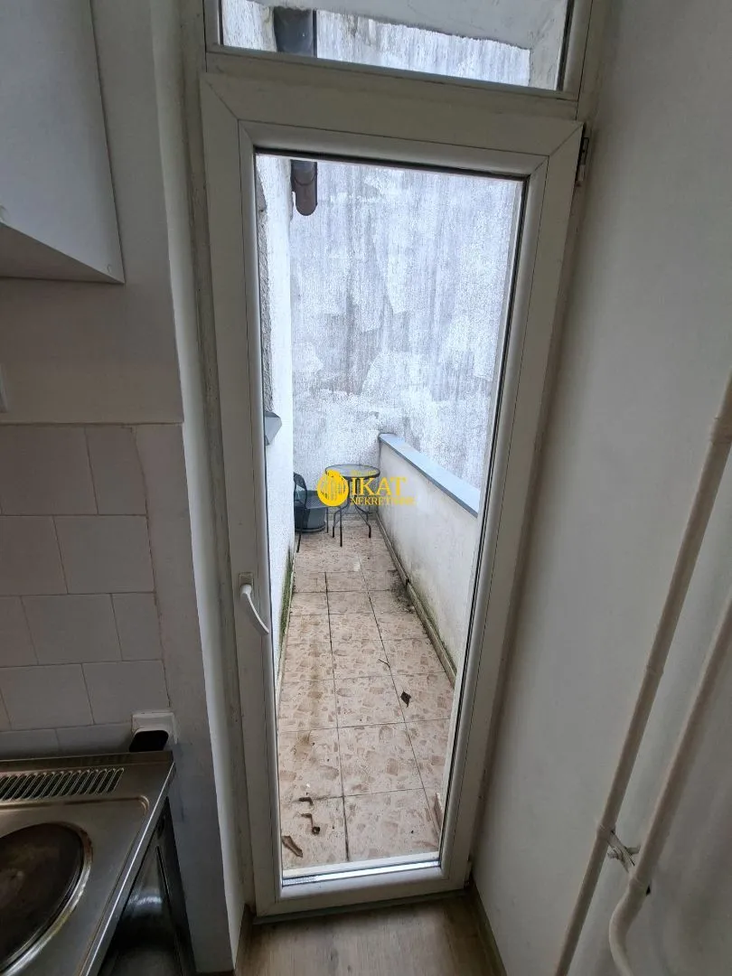 Prodaja, trosoban stan, 73m², Stari Grad, Beograd