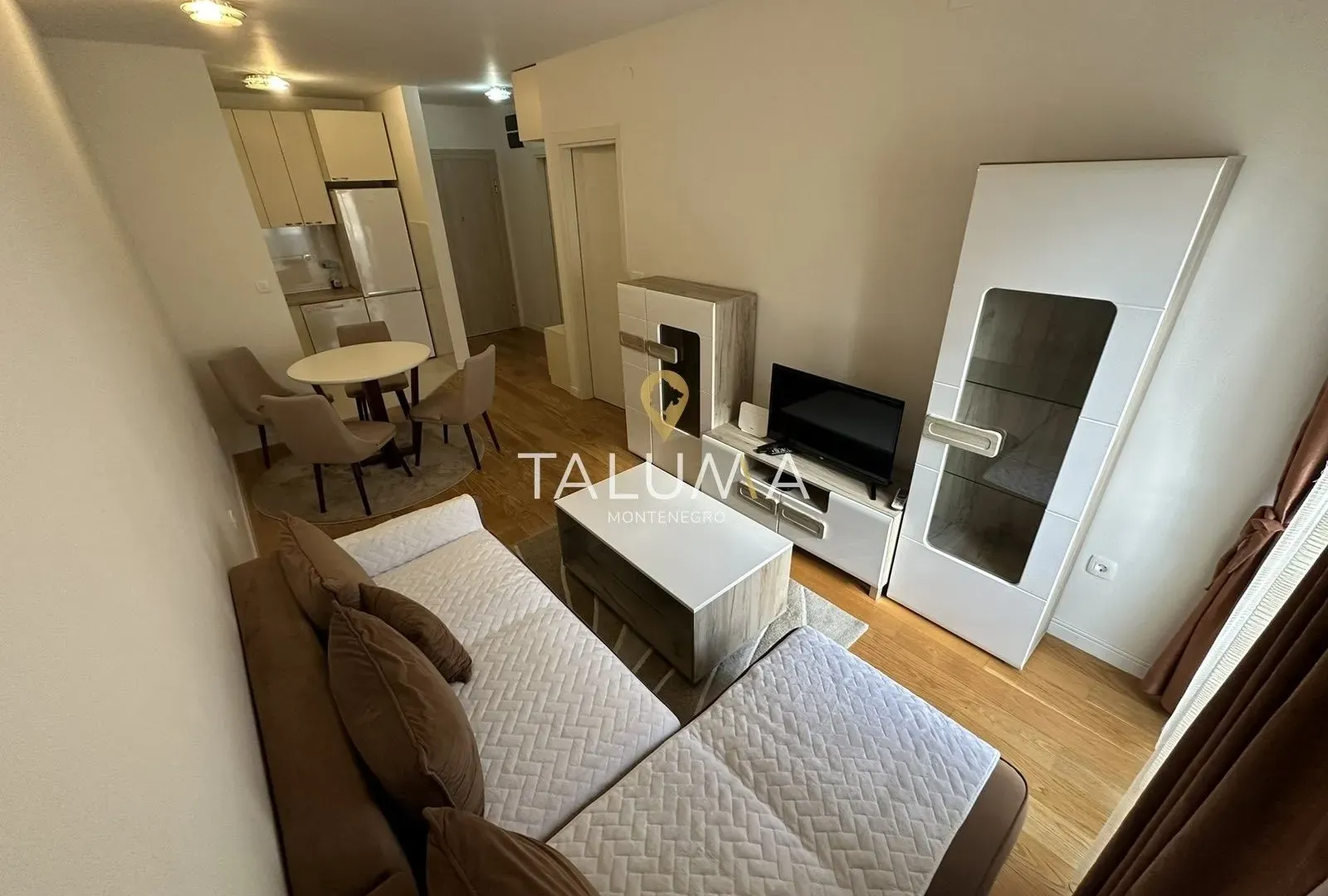 Izdavanje, jednosoban stan, 42m², City Kvart, Podgorica