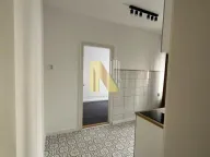 Izdavanje, trosoban stan, 84m², Centar, Novi Sad - image 3