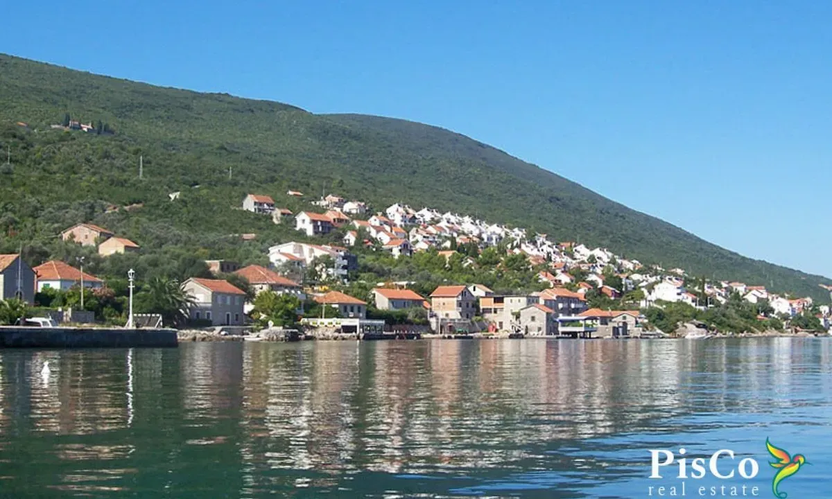 Sale, land lot, 966m², Tivat, Crna Gora