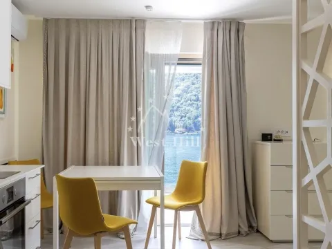 Sale, house, 423m², Lepetani, Tivat - image 11