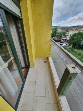 Izdavanje, jednosoban stan, 37m², Blok 6, Podgorica - image 9