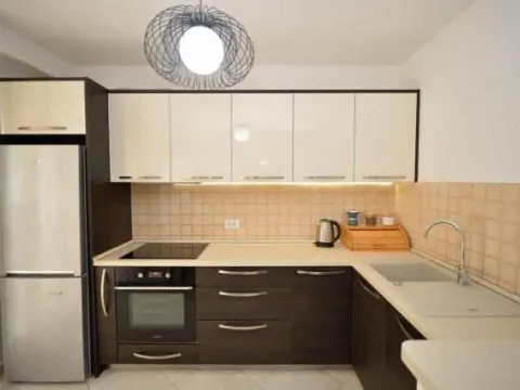 Izdavanje, jednosoban stan, 46m², Dobrota, Kotor - image 6