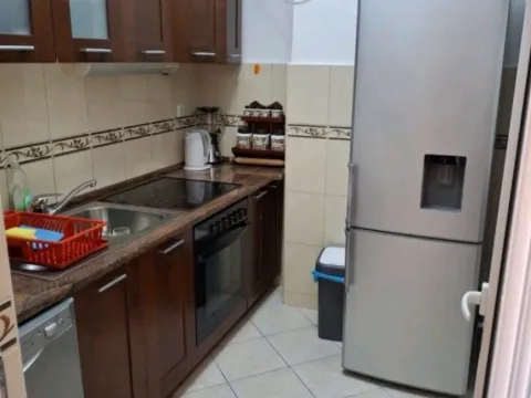 Izdavanje, dvosoban stan, 77m², Centar, Tivat - image 8