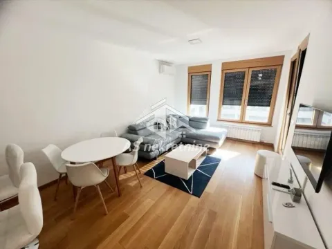 Rent, two bedroom apartment, 52m², Novi Beograd Blok 65, Novi Beograd Sve Podlokacije