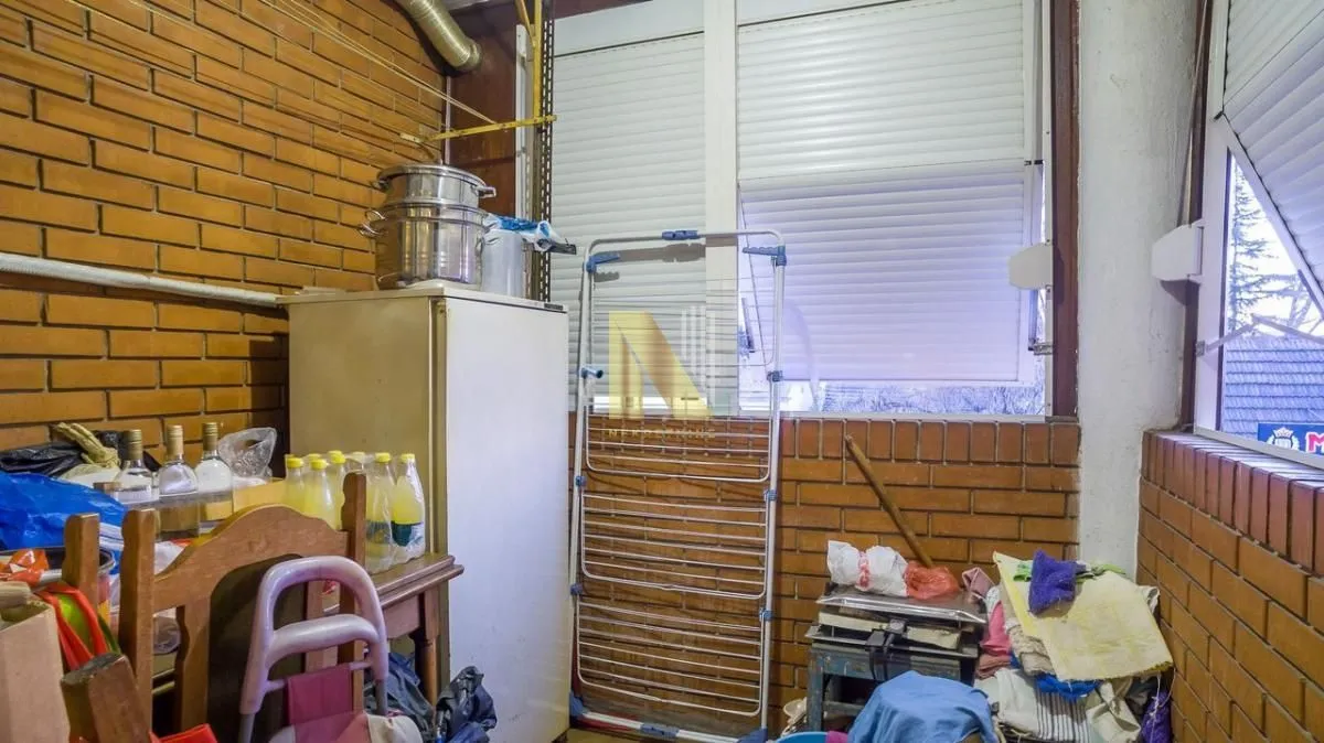 Prodaja, četvorosoban stan, 94m², Bulevar patrijarha Pavla, Novi Sad Sve Podlokacije