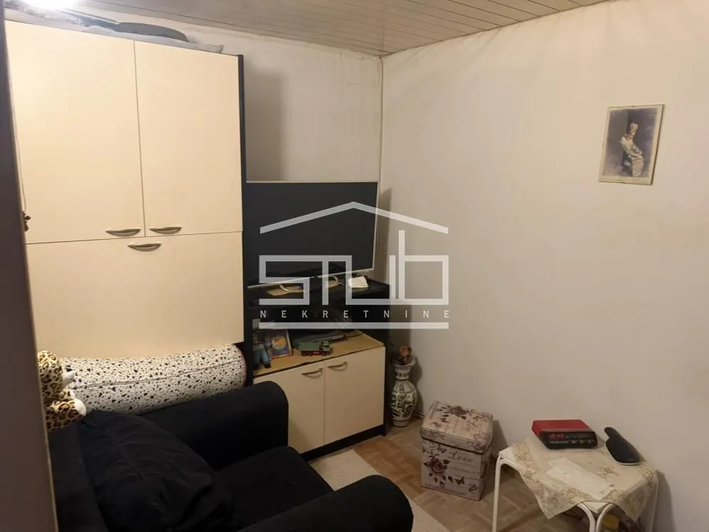 Prodaja, stan, 88m², Resnik, Beograd