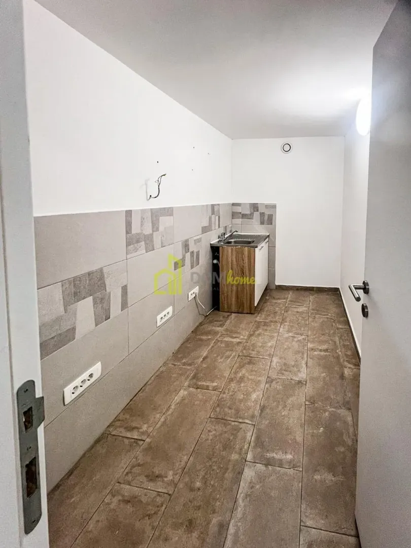 Rent, office space, 294m², Blok 5, Podgorica