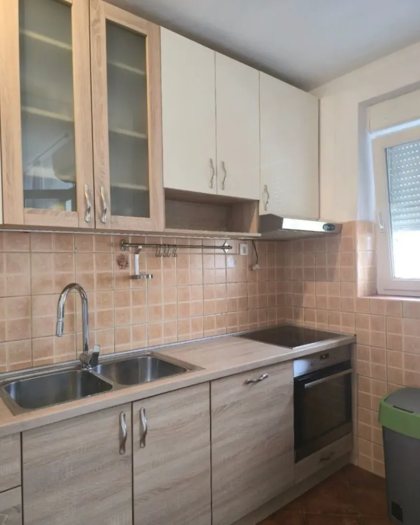 Izdavanje, dvosoban stan, 69m², Preko Morače, Podgorica