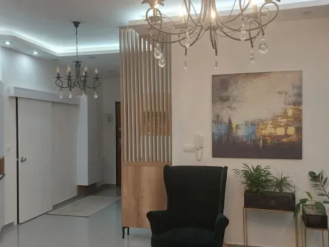 Izdavanje, jednosoban stan, 63m², Slovenska Plaža, Budva - image 10