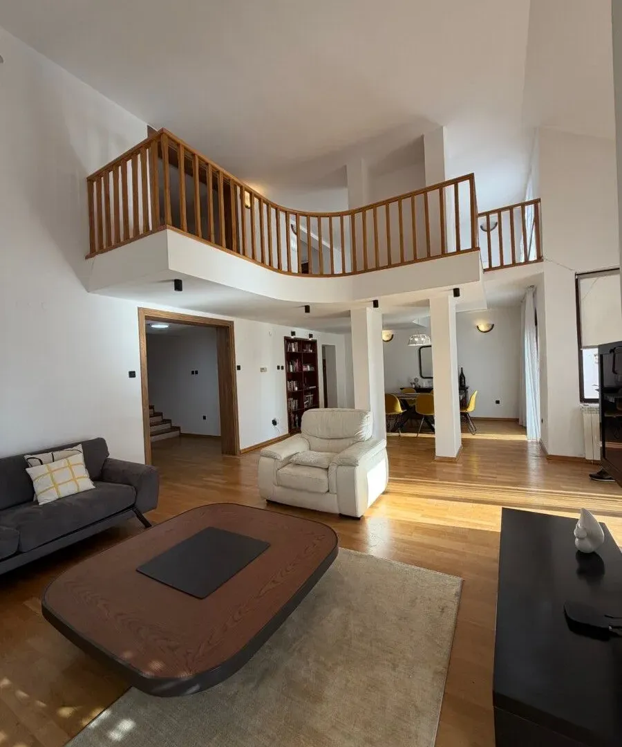 Rent, apartment, 285m², Gorica C, Podgorica