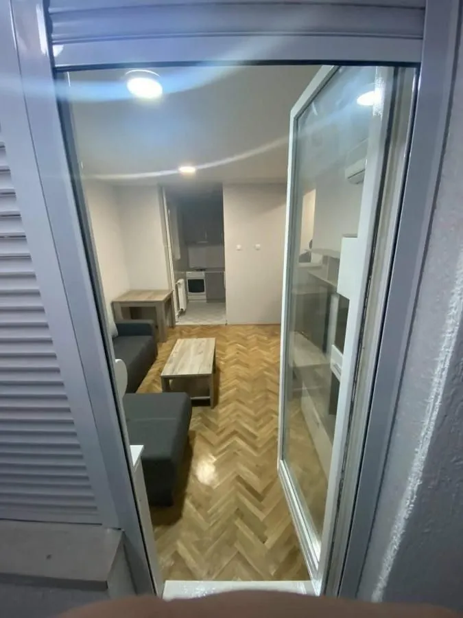 Izdavanje, jednosoban stan, 37m², Podbara, Novi Sad Sve Podlokacije
