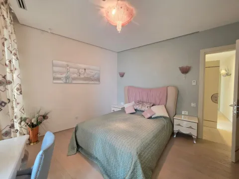 Prodaja, četvorosoban stan, 562m², Budva, Crna Gora - image 25