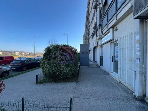 Rent, four bedroom apartment, 125m², City Kvart, Podgorica - image 24