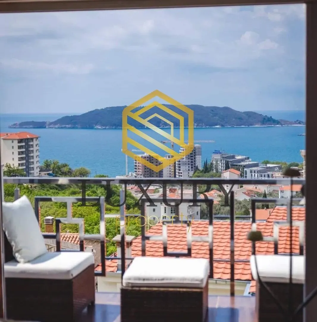 Rent, house, 230m², Bečići, Budva